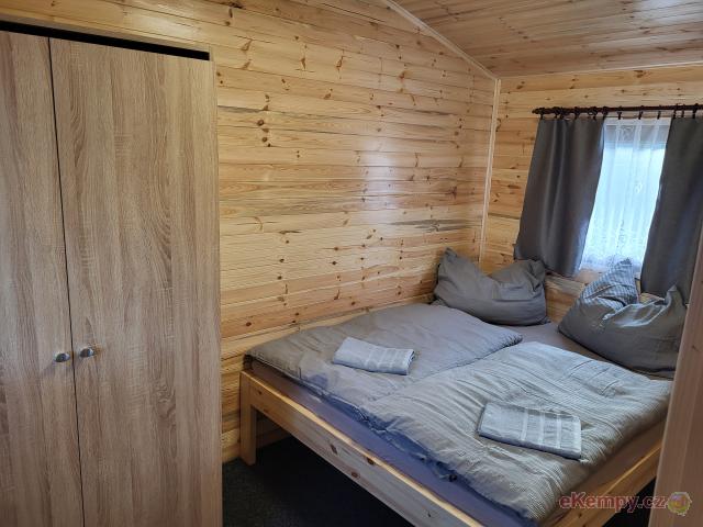 Autocamp Jenišov - Lipno nové 4L Bungalovy